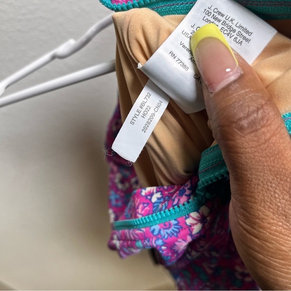 Crewcuts J. Crew‎ Girls Rash Guard One Piece Swim 6-7 Purple Floral UPF 50 Beach - Picture 8 of 10